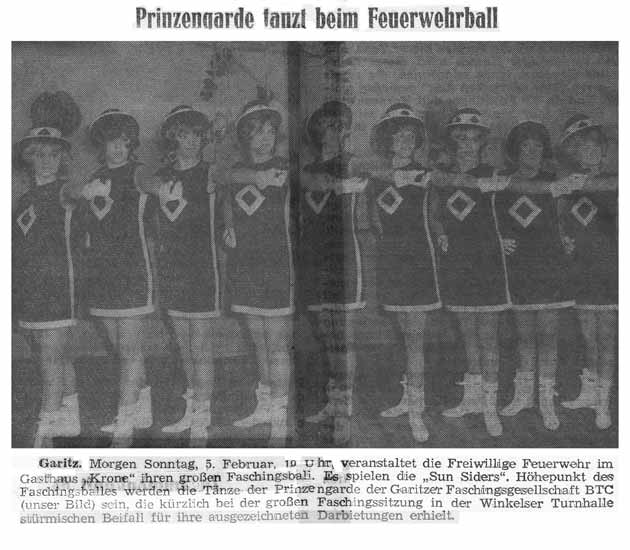 Prinzengarde tanzt beim Feuerwehrball